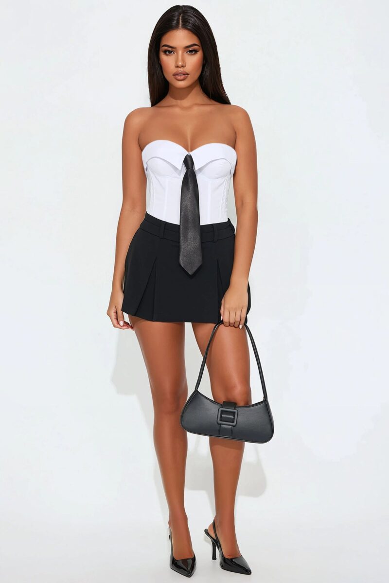 Tie-d up - Image 5