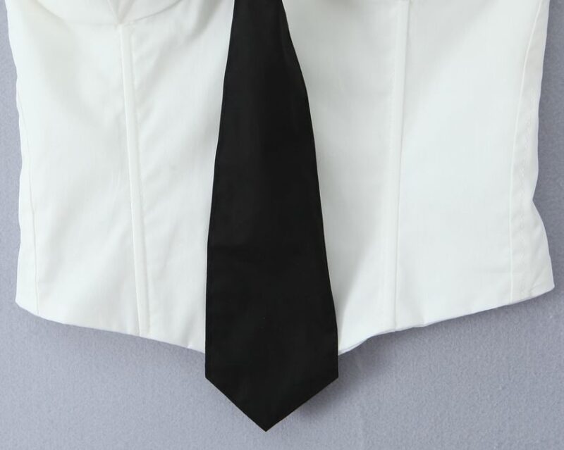 Tie-d up - Image 7